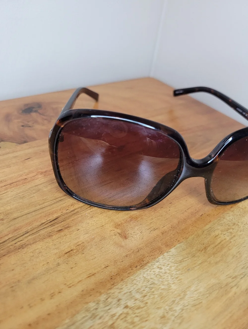 Armani Exchange AX208/S V08 Oversized Brown Tortoise Shell Sunglasses 60-17 130‎